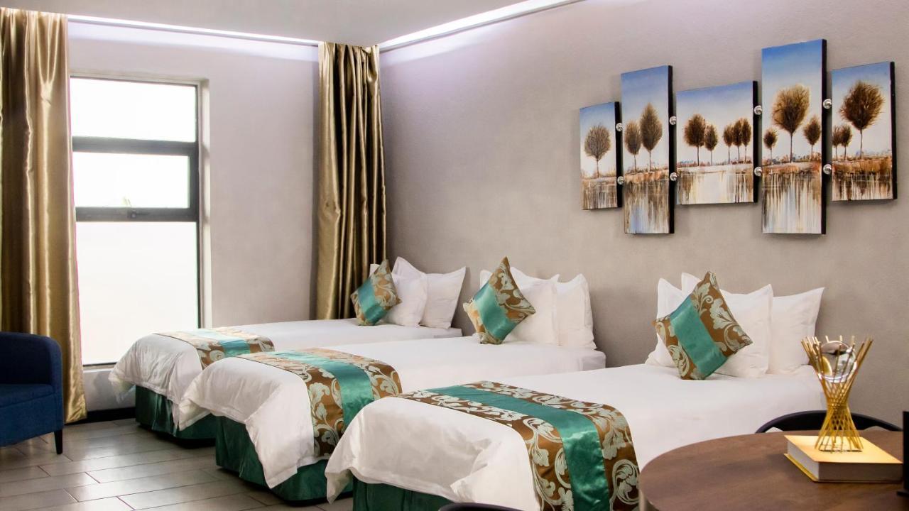 Urban Bliss Hotel Kabwe エクステリア 写真